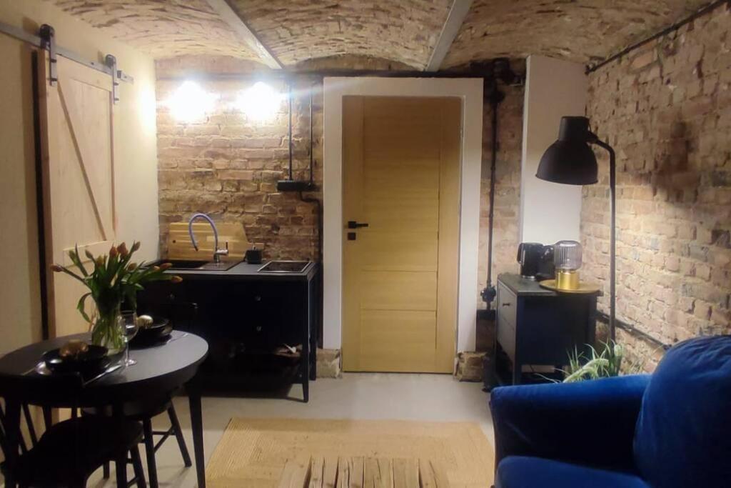 Przytulne Studio 5 Z Parkingiem Katowice Luaran gambar